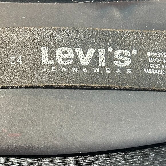 Vintage Levi’s Black Leather Belt 38 Silver Buckle Made in Canada Classic Style - Picture 5 of 5
